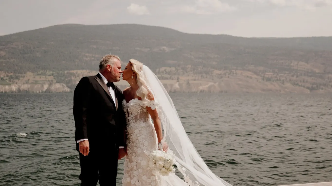 Couple portrait at Vows and Vines, Summerland